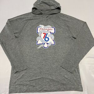 Lululemon Men's M Philadelphia 76ers Live In Practice Gray Hoodie Shirt